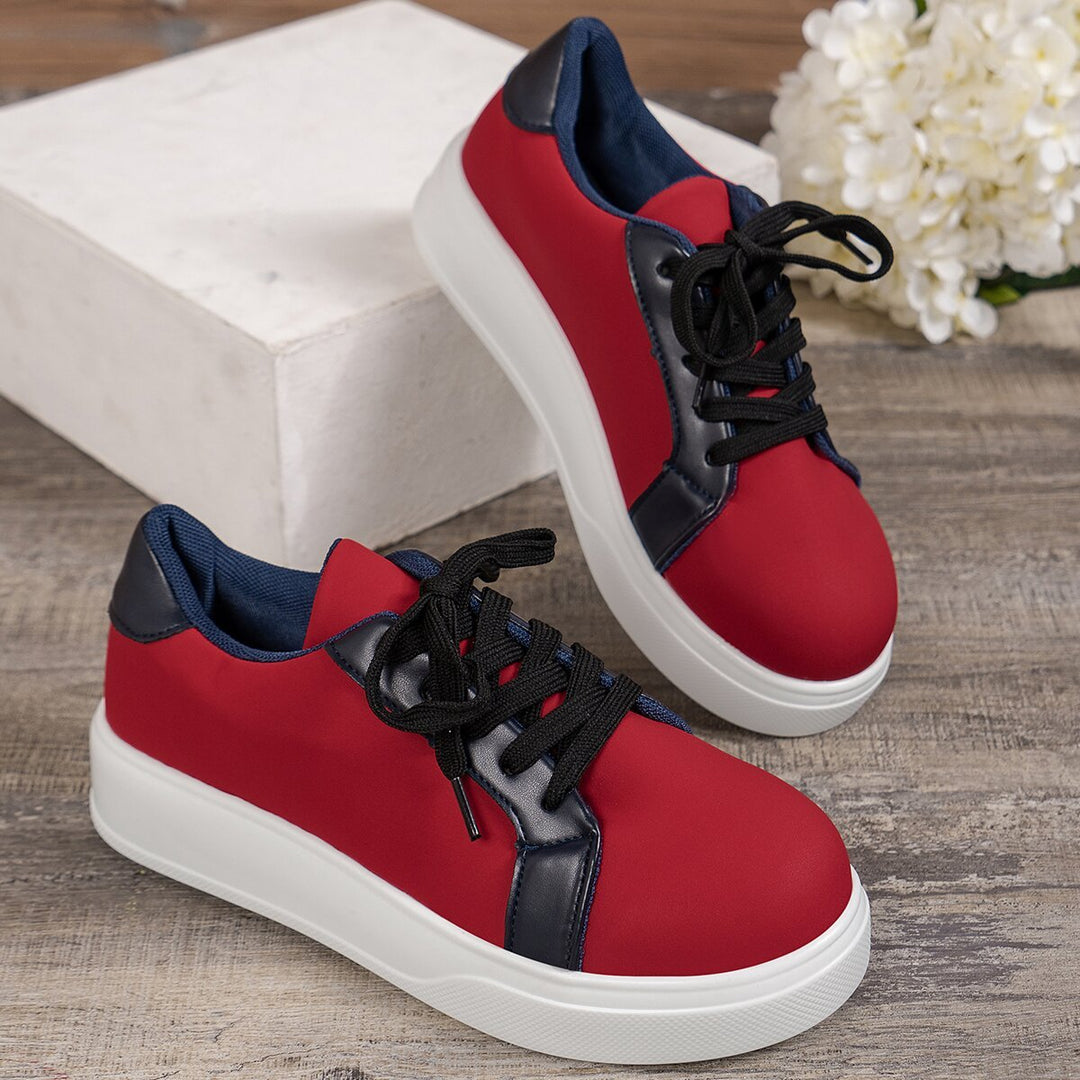 New Lace-up Flats Women Walking Sports Skateboard Shoes Retro Fashion Casual Sneakers