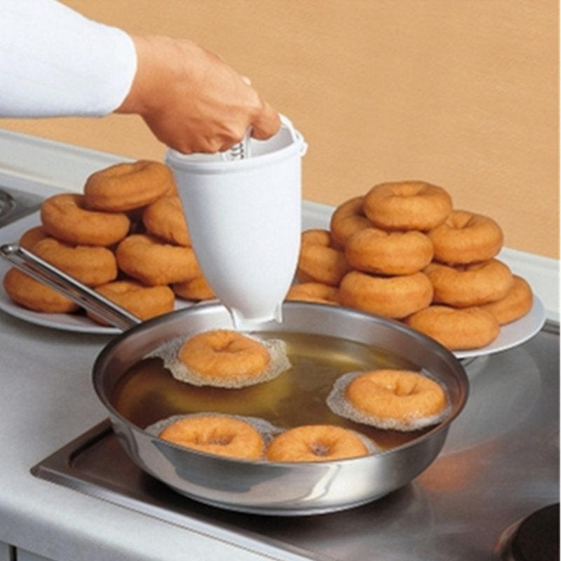 Magic Fast Plastic Donut Maker Waffle Molds Kitchen Accessory Bakeware Doughnut Maker Cake Mold Biscuit Cookies Diy Baking Tool