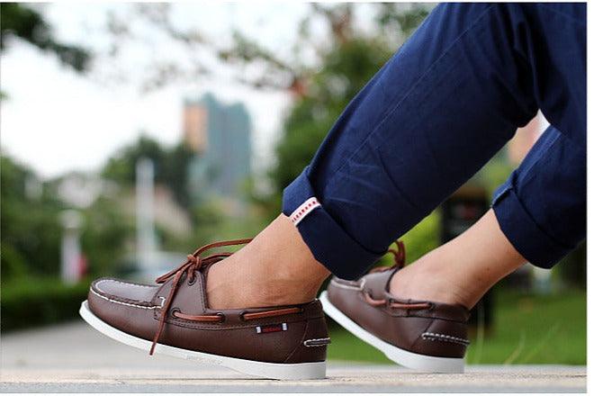 Genuine Leather Men Boat Shoes brand Hand Sewing Slip-On Mens Loafers Casual Driving Moccasins Business Men Shoes